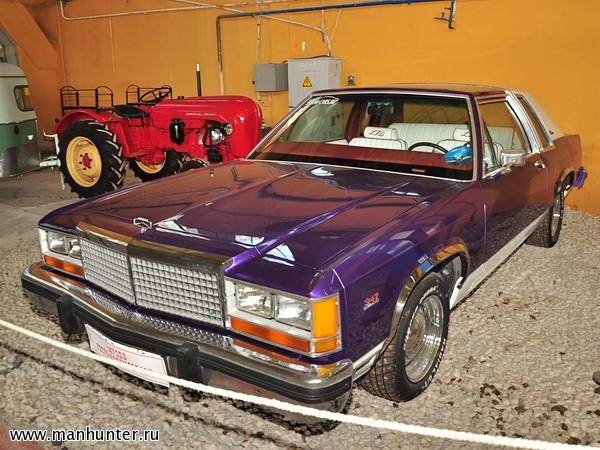 FORD LTD Crown Victoria