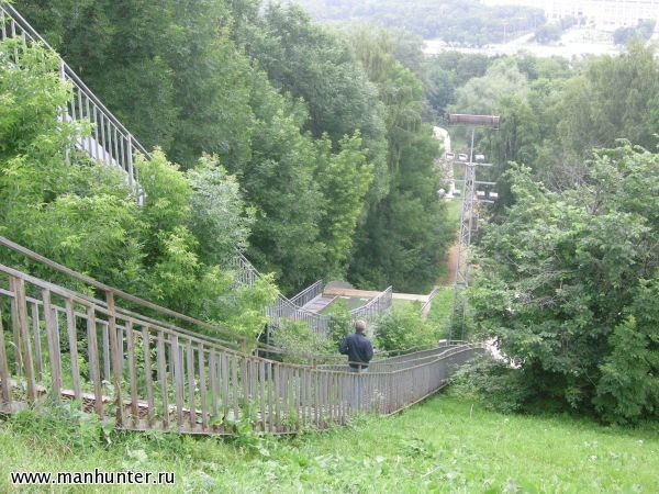 Спуск к набережной
