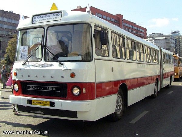 Автобус Икарус-180