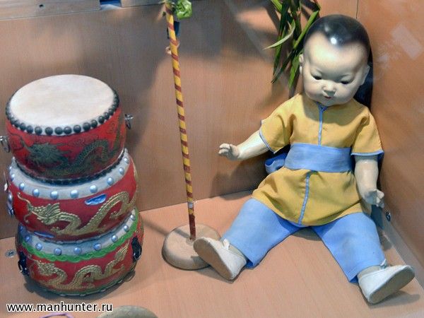 Китайские куклы в национальных костюмах
