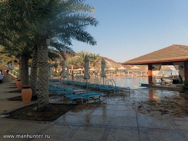 Отель "Oceanic Khorfakkan"