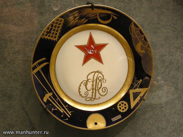 Галерея "Шедевры советского фарфора"