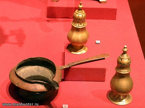 Сосуды для сахарной пудры (натруски)