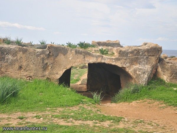 Царские гробницы