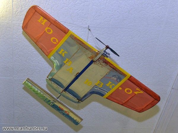 Кордовая модель для воздушного боя