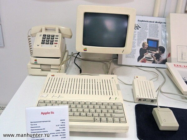 Apple IIc (1984-1988)