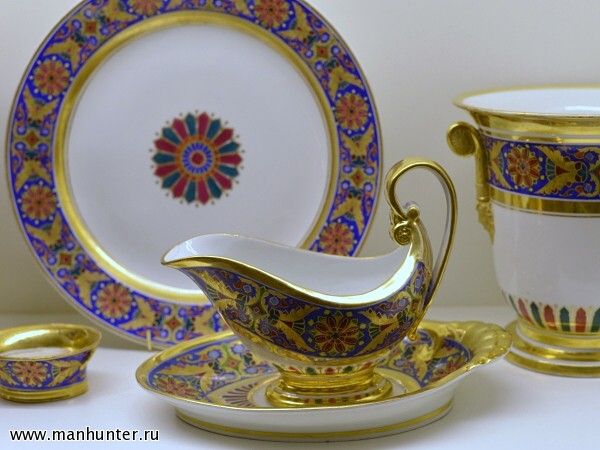 Предметы из готического сервиза