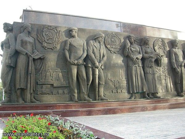 Музейно-выставочный комплекс "Рабочий и Колхозница"