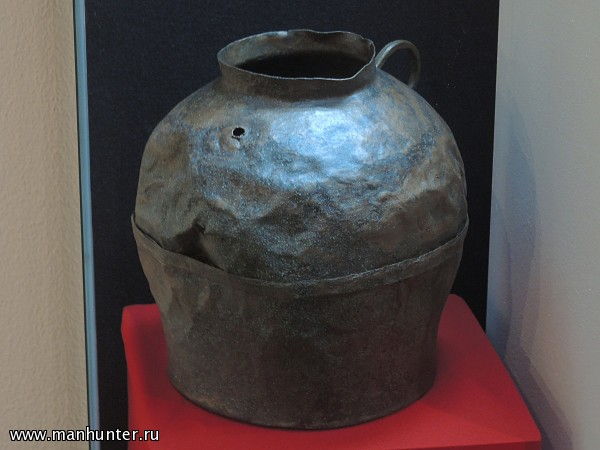 Денежно-вещевой клад со Старого Гостиного двора
