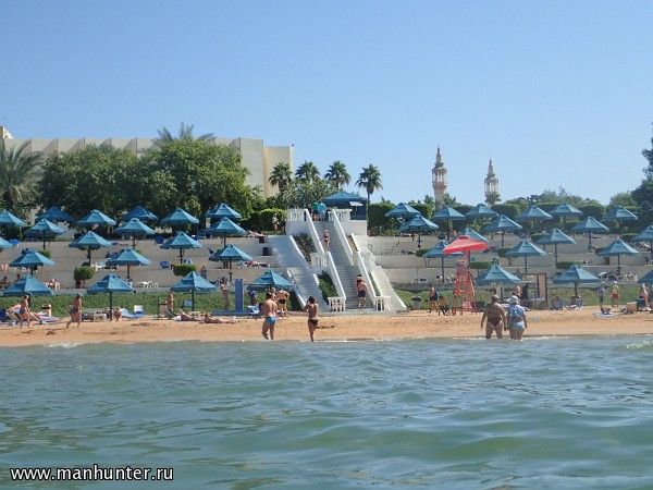 Пляж отеля