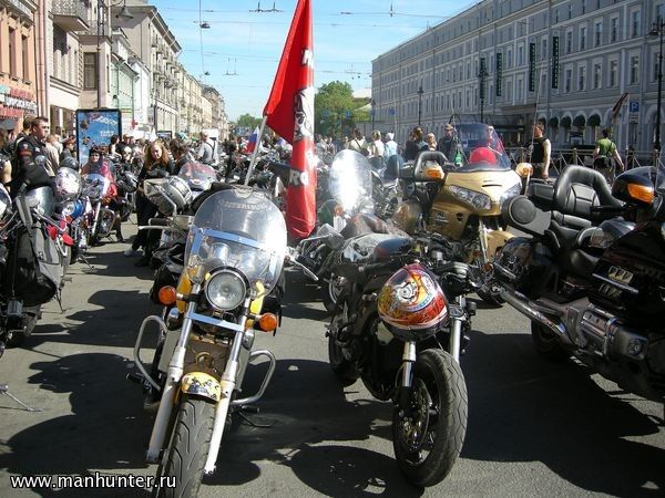 Байкеры перед маршем