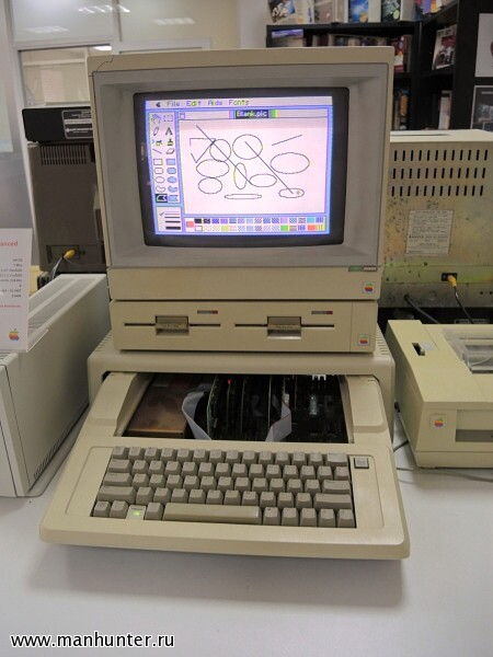 Apple IIe Platinum (1987-1993)