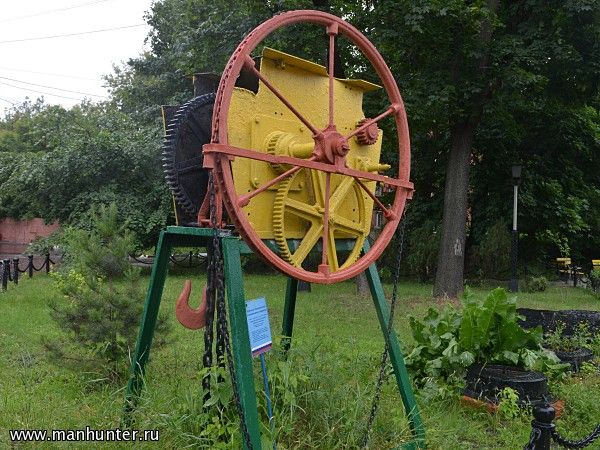 Тележка передвижная с механизмом подъема