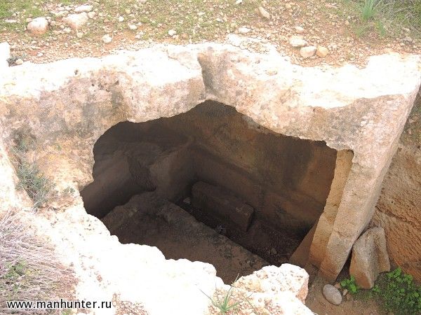 Царские гробницы