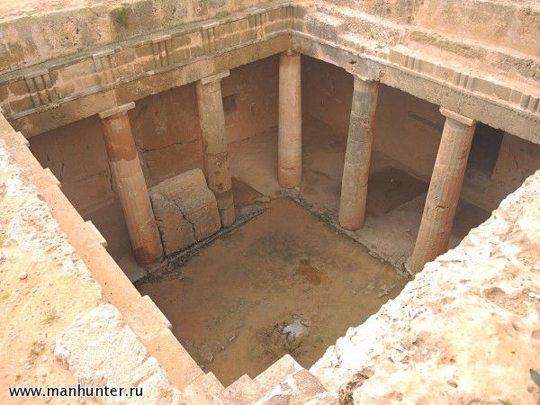 Царские гробницы