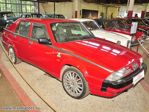 ALFA ROMEO 75 3.0 V6